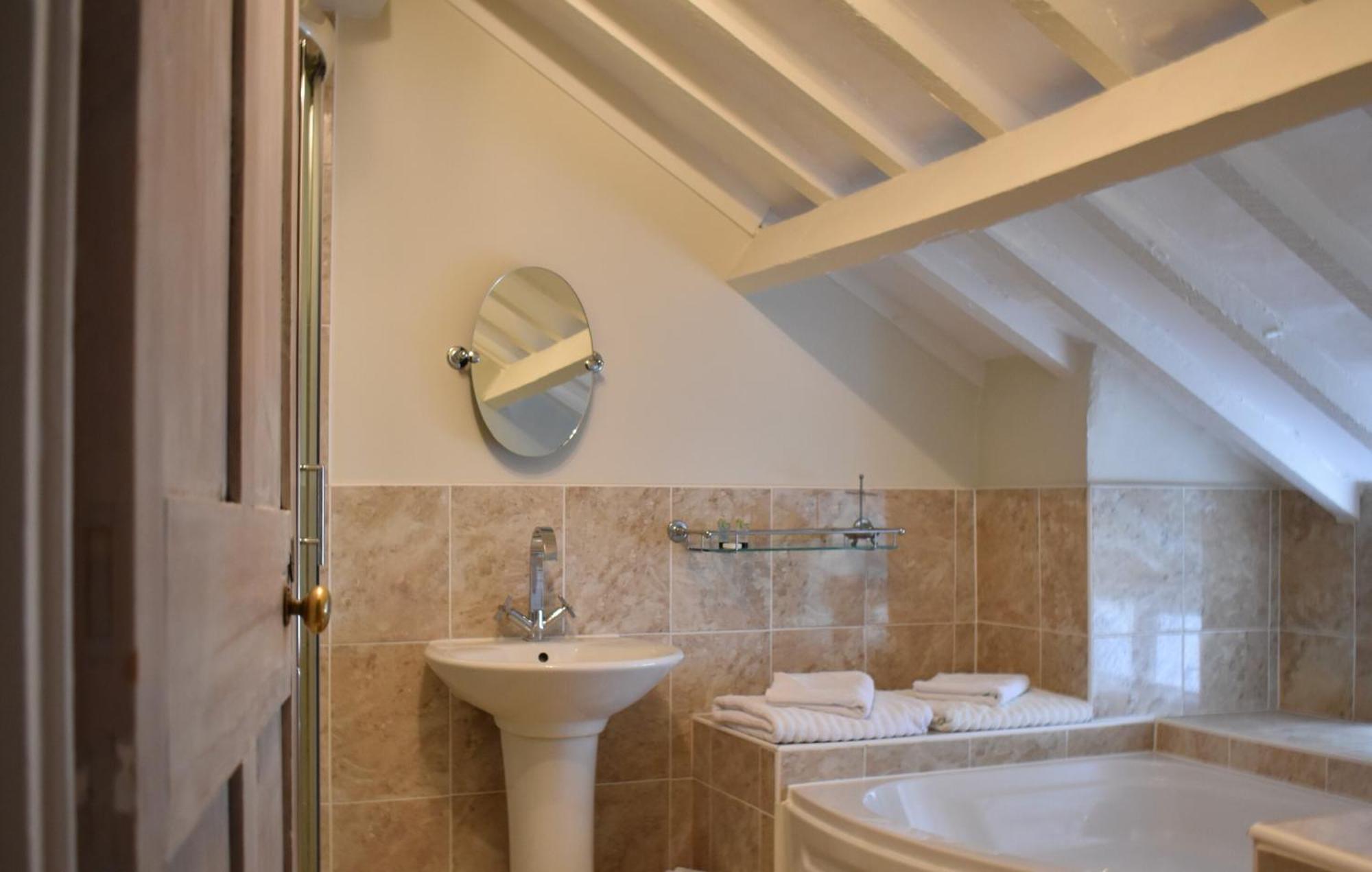 לינה וארוחת בוקר סטואו-און-דה-וולד Davenford Cotswold Gardens מראה חיצוני תמונה